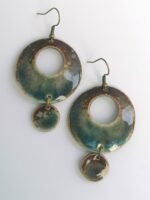 Distinctive dangle and drop design earrings